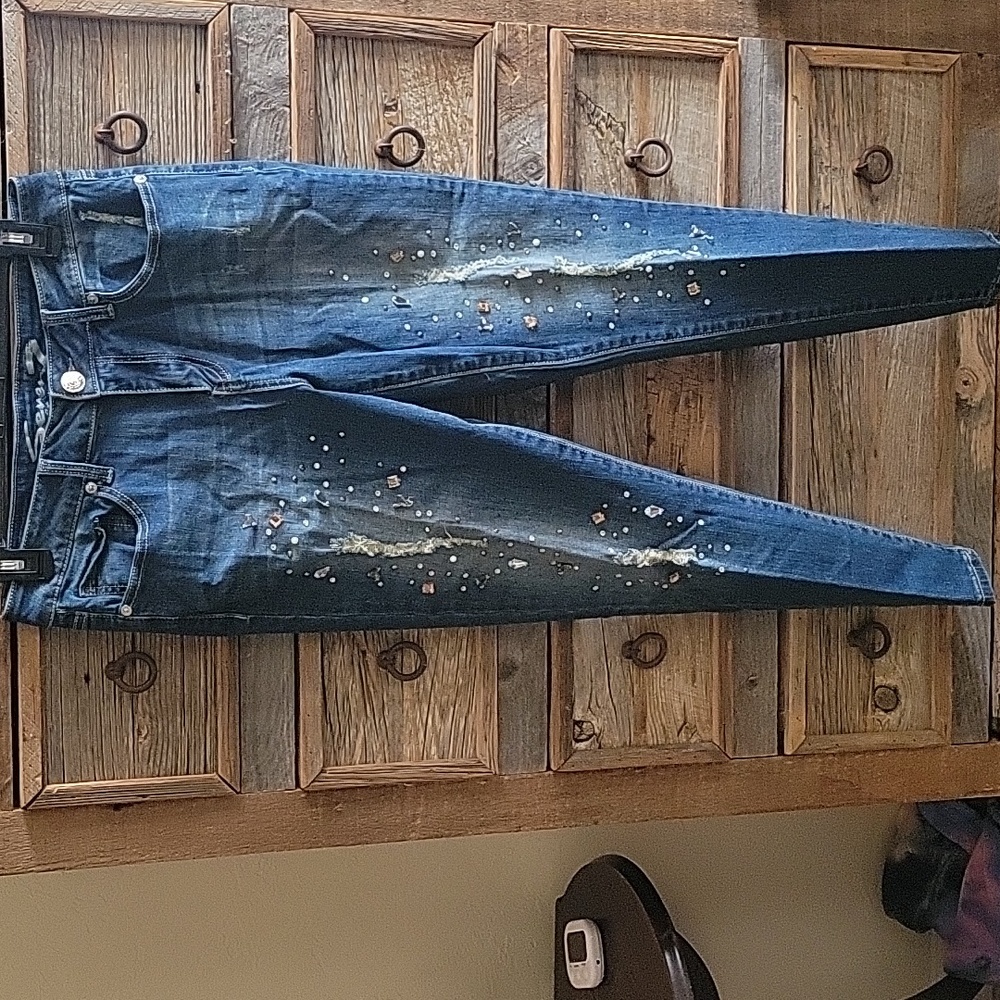 Seven7 Embellished/Distressed Denim Jeans, 5 Pocket, Skinny Ankle Size 8 - Picture 3 of 13